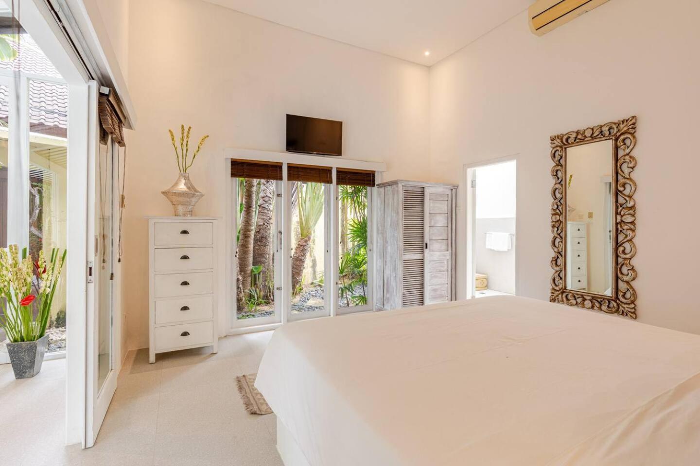 Villa Sitara, Sitara Villa Group Семіньяк Екстер'єр фото